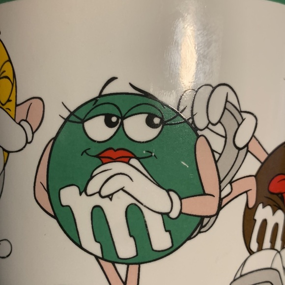 Jumbo M&M’s mug - Laughing it up - Picture 3 of 6